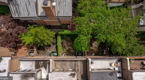 331 2nd St, Philadelphia PA 19122-3324 exterior