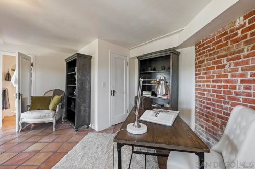 4875 Alder Dr, San Diego CA  92116-2325 exterior