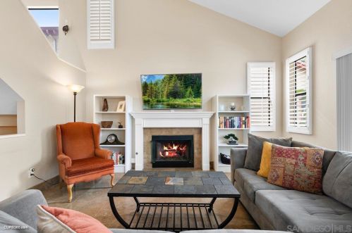 4579 54th St, San Diego, CA 92115-3529