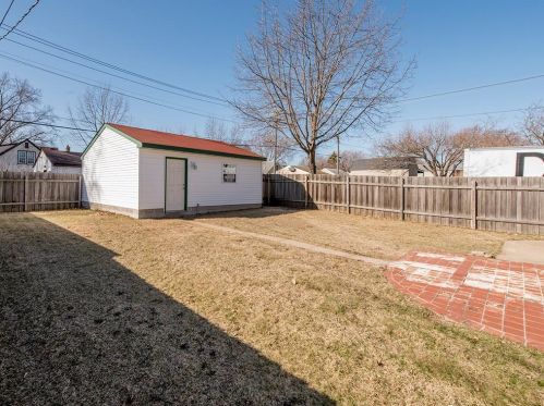 1396 Hartford Ave, Saint Paul MN 55116-1649 exterior