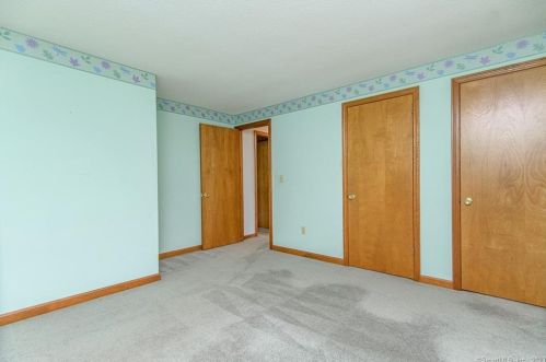 89 Laurel Dr, Killingly CT 06241-2218 exterior