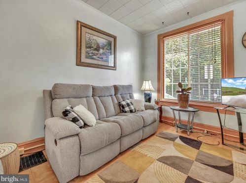 452 Shippen St, Lancaster PA  17602-3643 exterior