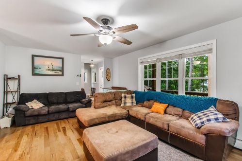 68 Rumford St, Concord NH 03301-3906 exterior