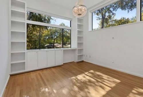 9562 Ash Creek Dr, Dallas TX  75228-3770 exterior