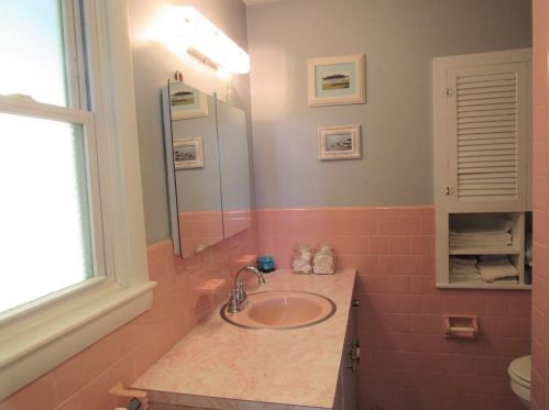 72 Cres St, Providence RI 02907-3237 exterior