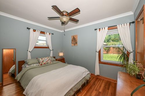 9508 Ctr St, Milwaukee WI 53222-4523 exterior