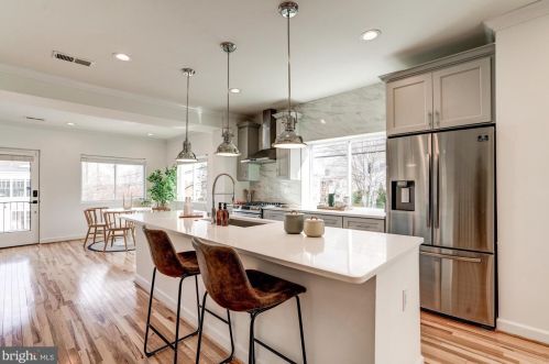 401 Delafield Pl, Washington DC  20011-6112 exterior