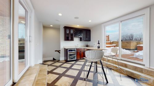 3438 Claremont Ave, Chicago IL 60608-6014 exterior