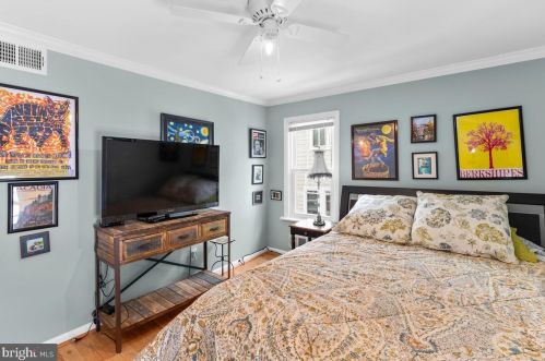 725 Silver Spring Ave, Silver Spring MD 20910-4616 exterior