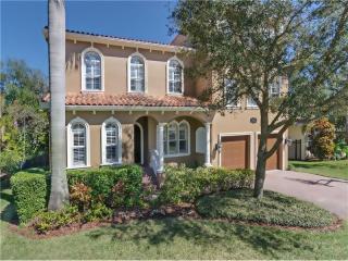 559 Lucerne Ave, Tampa FL  33606-4031 exterior