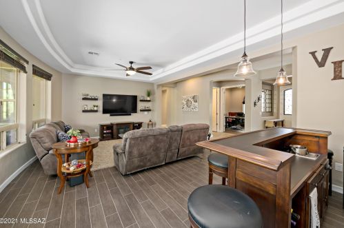 8499 National Dr, Tucson AZ 85742-8526 exterior