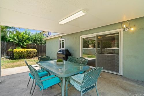 537 Candlewood St, Brea CA 92821-3619 exterior
