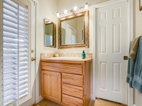 724 Apollo Ct, Chandler AZ 85224-8216 exterior