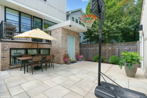 3625 Marshfield Ave, Chicago IL 60609-1325 exterior