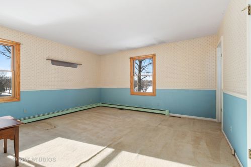 3915 Wilderness Rdg, Bull Valley IL 60012-1718 exterior