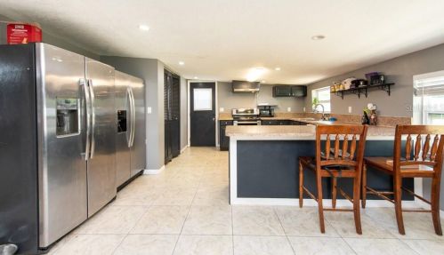 4104 Bay Ave, Tampa FL 33616-1210 exterior