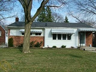 18692 Lexington, Detroit MI  48240-1941 exterior