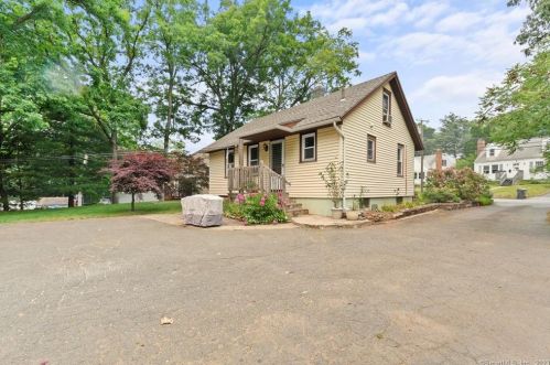 256 Autumn St, Manchester CT 06040-5553 exterior