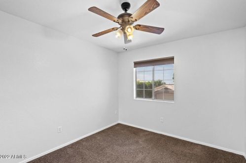 1424 Cathedral Rock Dr, Phoenix AZ 85048-8910 exterior