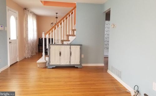 3189 Maple Rd, Huntingdon Valley, PA 19006-4207