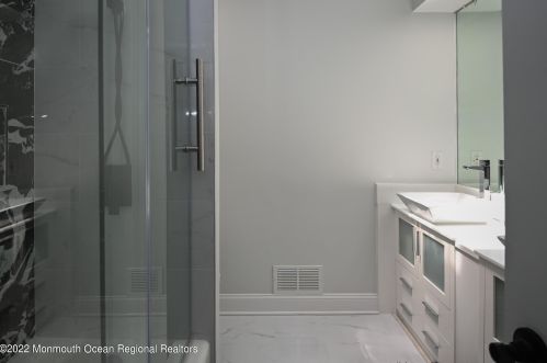 3 Arlene Dr, West Long Branch NJ 07764-1153 exterior