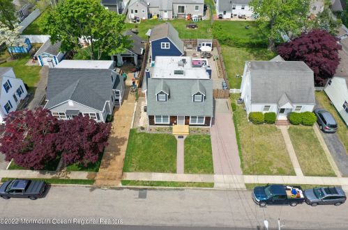 1231 Fleming Ave, Point Pleasant Beach NJ 08742-4040 exterior