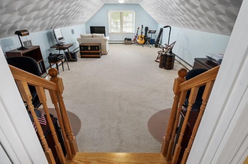 97 Gaskill St, Woonsocket RI 02895-1011 exterior