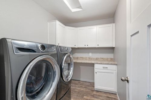 3258 Tischer Rd, Duluth MN 55803-9786 exterior