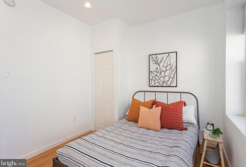 1733 Ellsworth St, Philadelphia PA 19146-3011 exterior