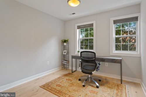 1617 12th St, Washington DC  20009-4352 exterior