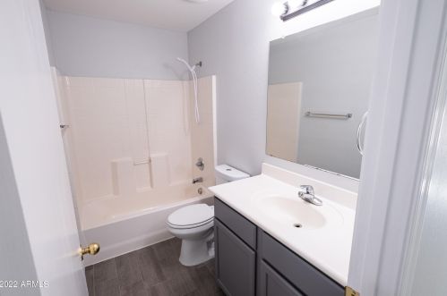 4523 24 Dr, Phoenix AZ 85041-2011 exterior