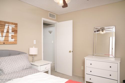 11009 Bannock St, Phoenix AZ 85044-1535 exterior