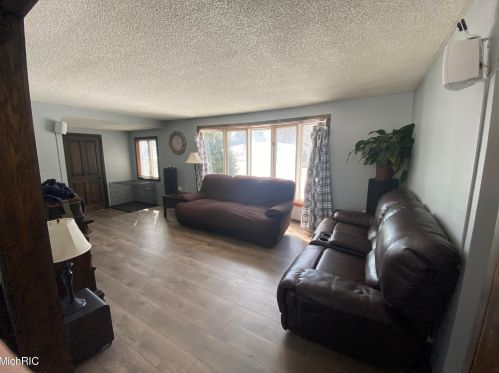 3638 Sheridan Dr, Meskegon MI 49444-4151 exterior