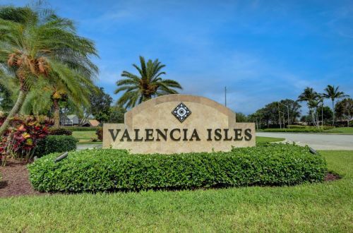 7289 Kea Lani Dr, Boynton Beach, FL 33437-7197