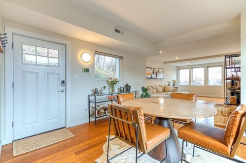 3206 Mary St, Pittsburgh PA  15203-2557 exterior