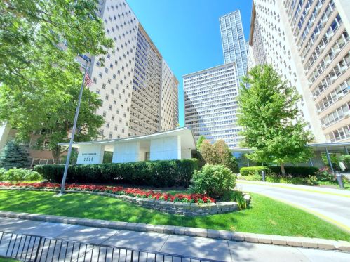 3950 Lake Shore Dr, Chicago IL  60613-3434 exterior