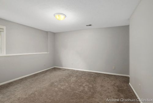 2261 Frst Hl Ave, Grand Rapids MI 49546-7533 exterior