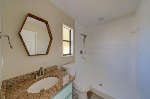 5012 Barrowe Dr, Tampa FL 33624-2593 exterior