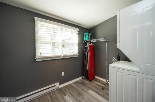 697 Hanover St, Pottstown PA 19464-4519 exterior