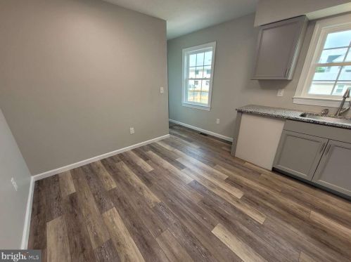 490 Columbus Ave, Littlestown PA 17340-1516 exterior