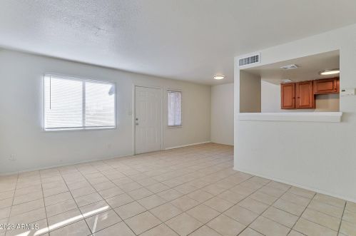 4035 44th Way, Phoenix AZ  85040-9207 exterior