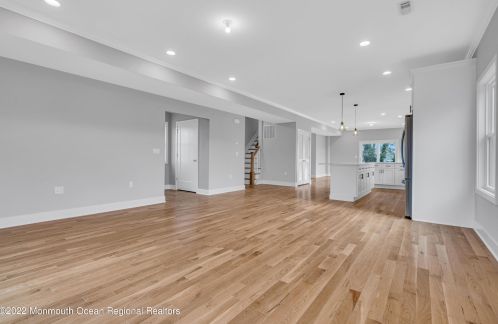 16 John St, Old Bridge NJ 08857-1705 exterior