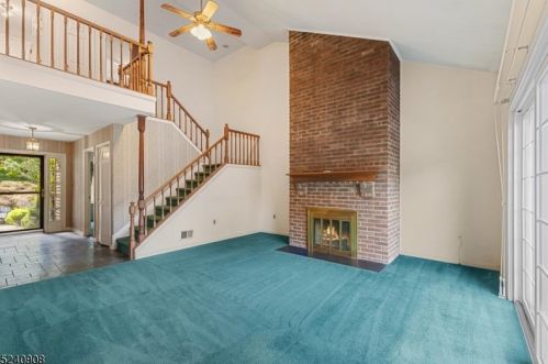 62 Goldfinch Dr, Hackettstown NJ 07840-3008 exterior