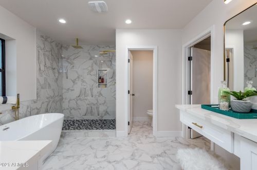 4131 Earll Dr, Phoenix AZ 85018-7145 exterior