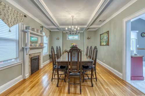 51 7 St, Valley Stream NY 11581-1255 exterior