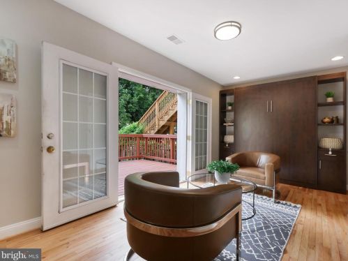 812 11 St, Washington DC 20002-3739 exterior