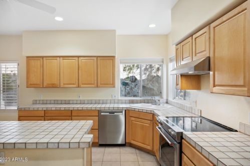 10401 Central Ave, Phoenix AZ 85020-1053 exterior