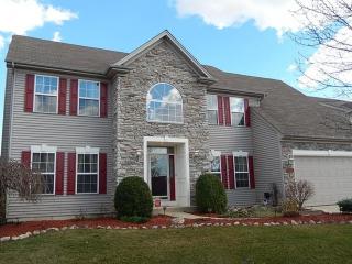 2084 Gardner Cir, Aurora IL  60503-6229 exterior