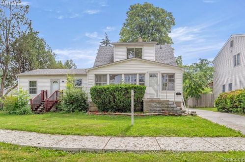 5834 Belton St, Garden City MI  48135-2531 exterior