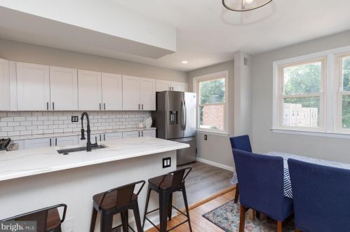 346 Krams Ave, Philadelphia PA 19128-4733 exterior